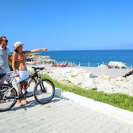 Club Atlantis מלון 5*