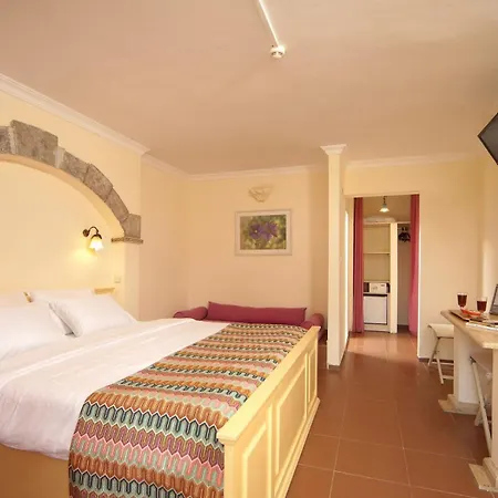 Club Atlantis מלון ספריהיסאר