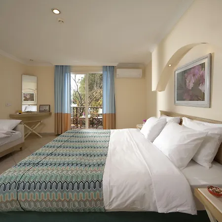 Hotel Club Atlantis 5*