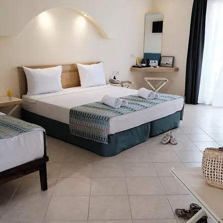 Club Atlantis 5* Сеферихисар