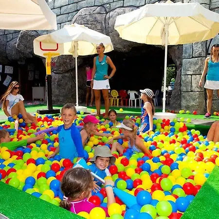 Hotel Club Atlantis 4*