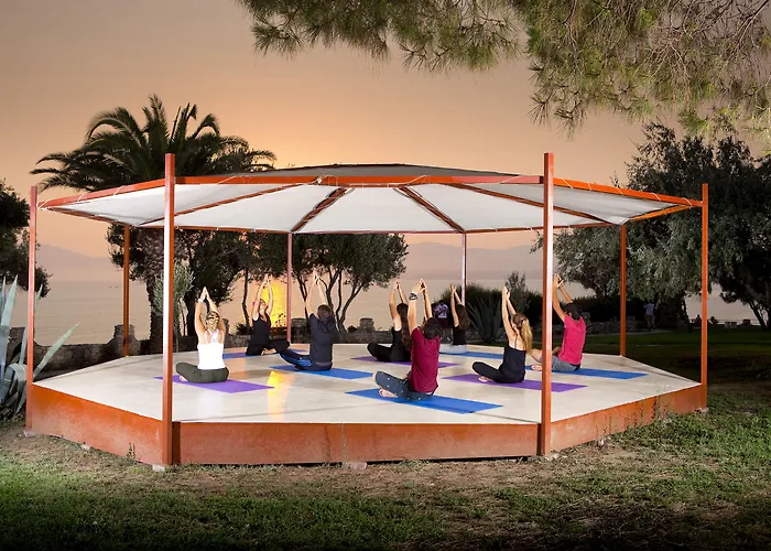 Club Atlantis Otel 5*