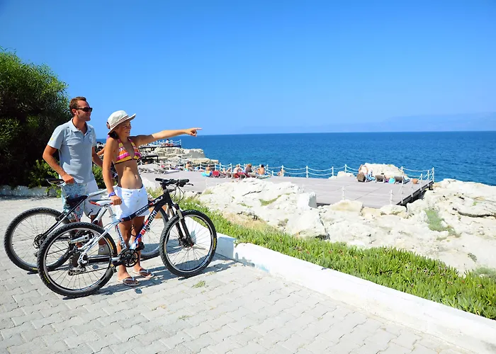 Club Atlantis Otel 5*