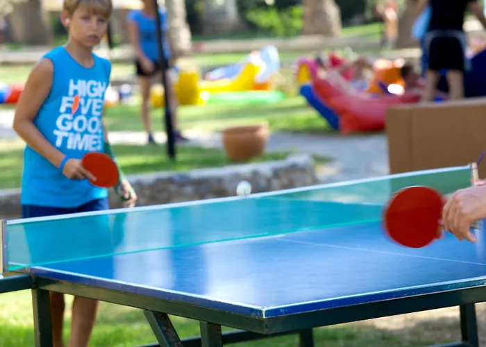 Club Atlantis Otel Seferihisar