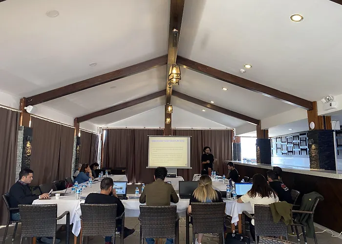 Club Atlantis Otel 5*